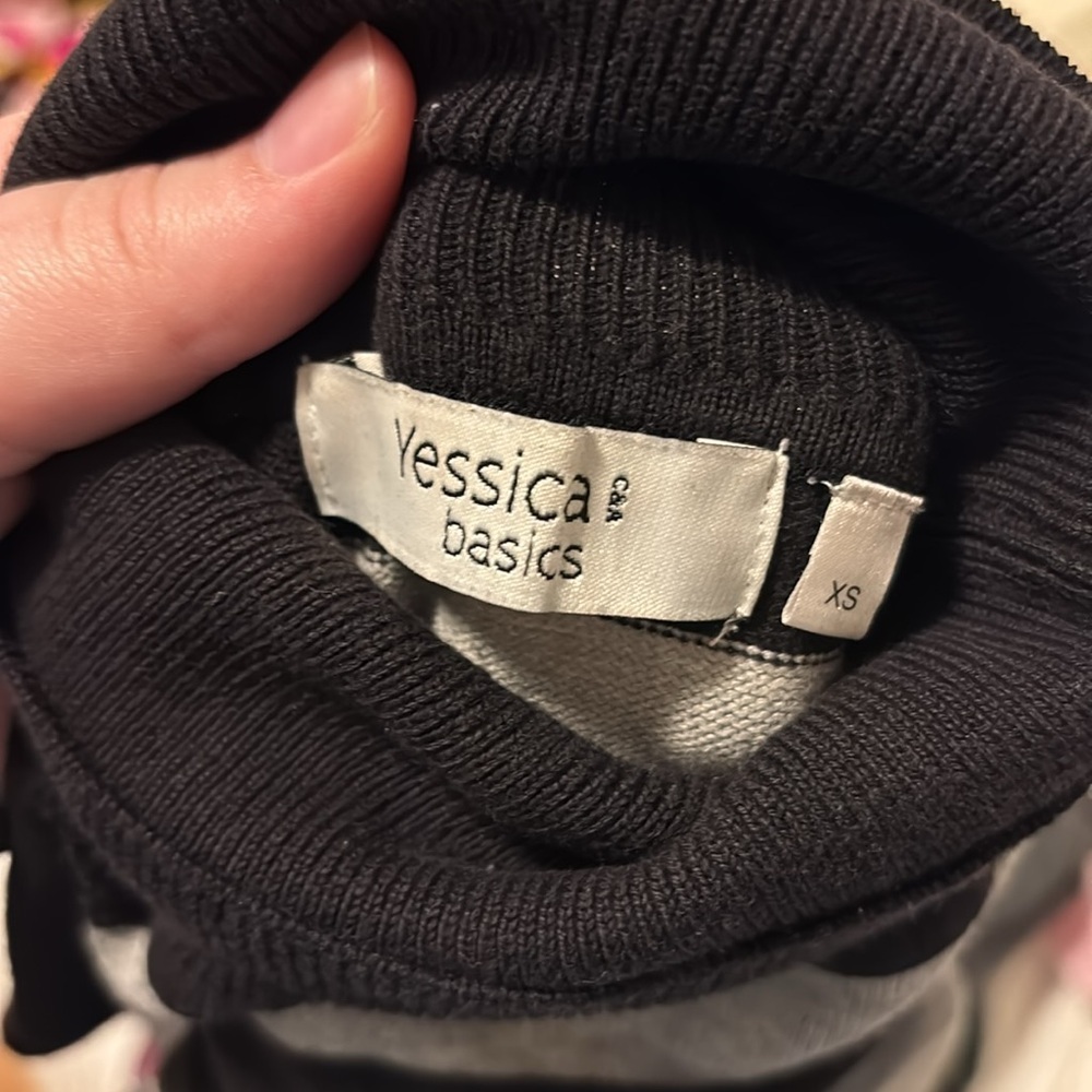 women’s turtleneck sweater - Picture 4 of 4
